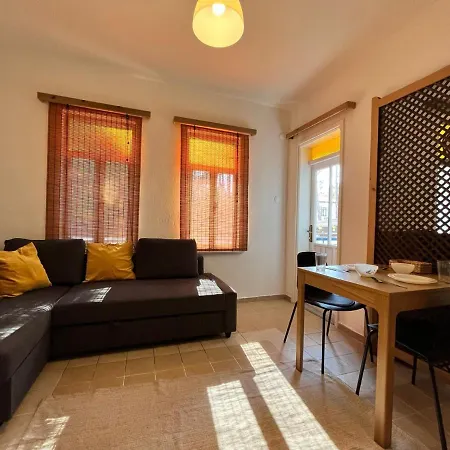 Charming Oasis W Balcony 1 Min To In Kas