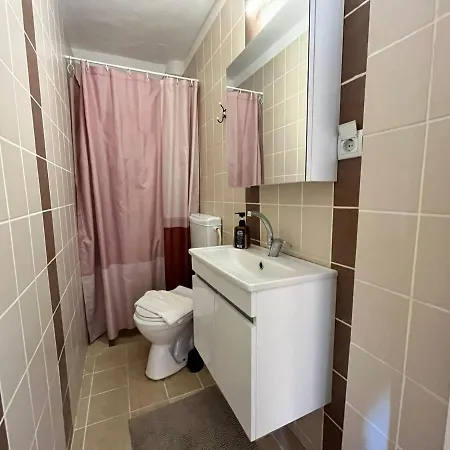 Apartment Charming Oasis W Balcony 1 Min To In *