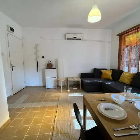Charming Oasis W Balcony 1 Min To In Kas