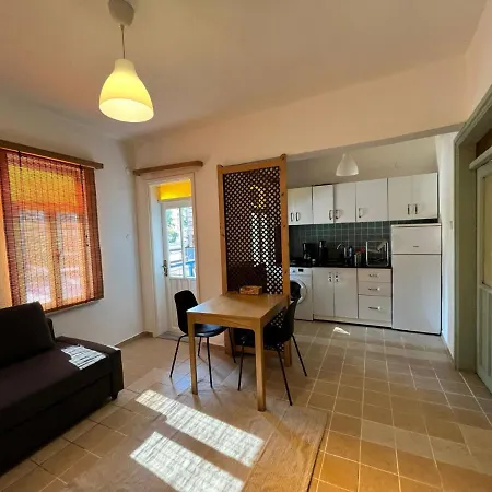 Apartment Charming Oasis W Balcony 1 Min To In *