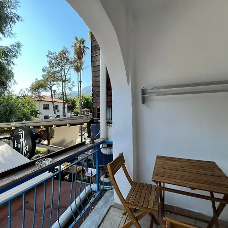 Appartement Charming Oasis W Balcony 1 Min To In